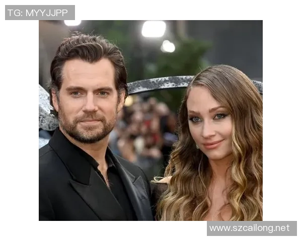 足球明星刚满18岁女友的甜蜜爱情故事与未来展望